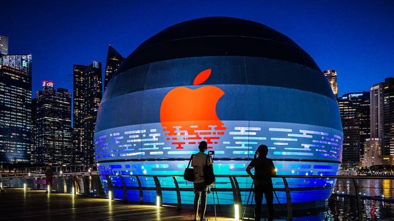 Apple'ın İlk Yüzen Mağazası Singapur'da!